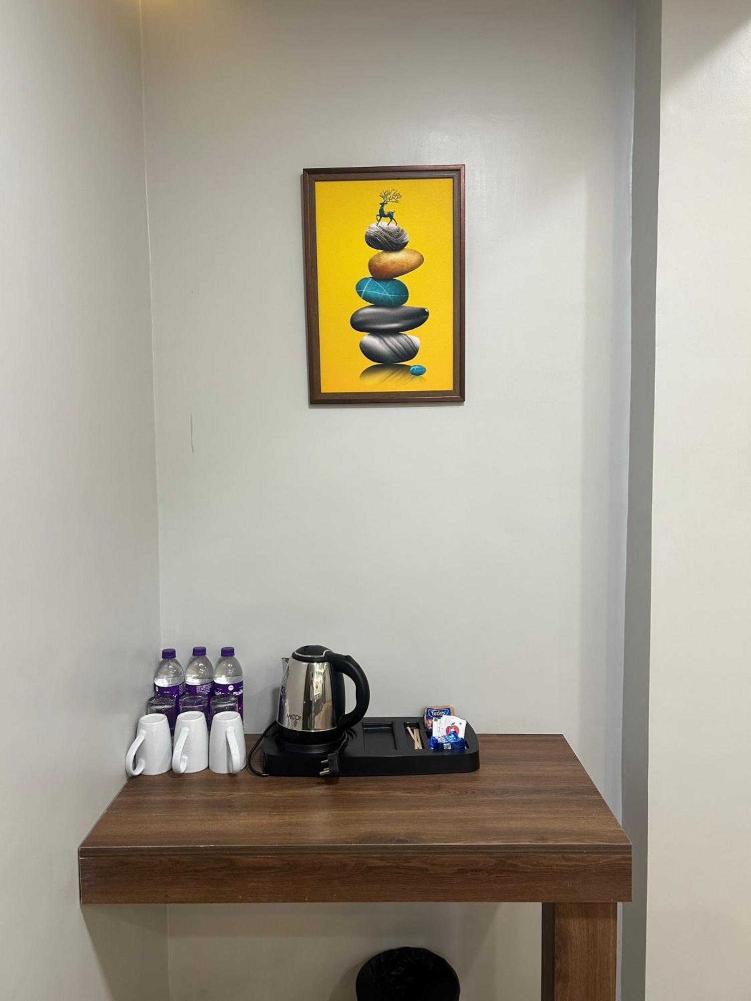 Hotel Holiday Icon Dwarka  Luaran gambar